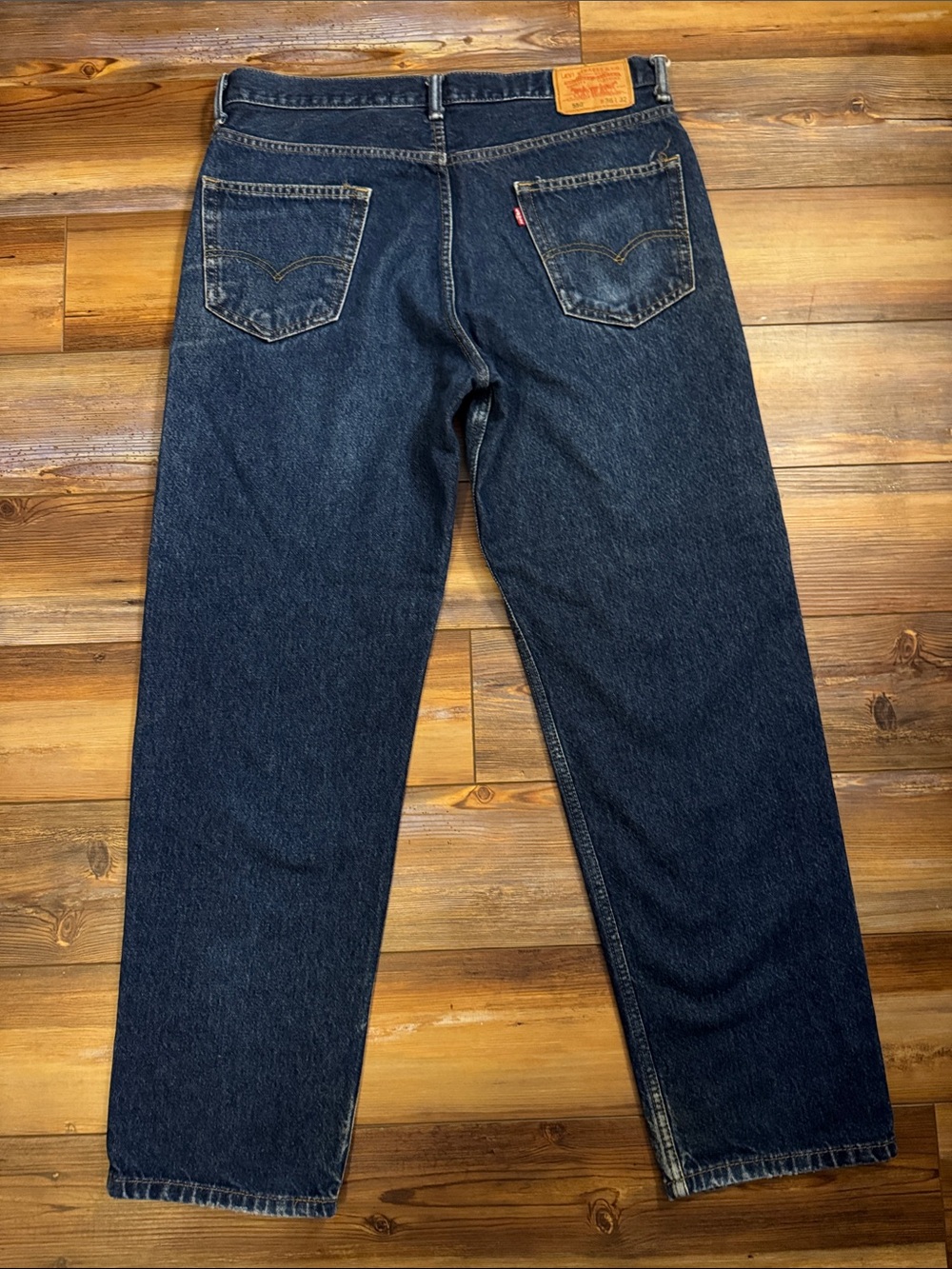 Levi’s 550 jeans dark wash 36 x 32